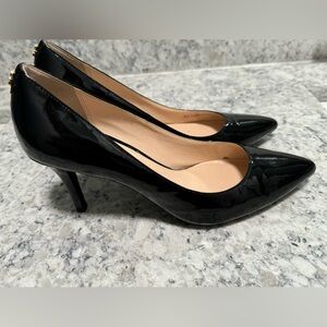 Cole Haan Black Patent Leather 3.5” Heels W/ Gold Detail. 8.5B Excellent Cond’